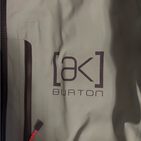 Burton Women's AK Gortex Ski Jacket - M Excellent condition - Picture 7 of 9